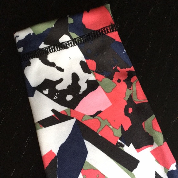 Lululemon Pop Cut Boom Juice Multi/Blk Leggings 4 - Picture 7 of 8